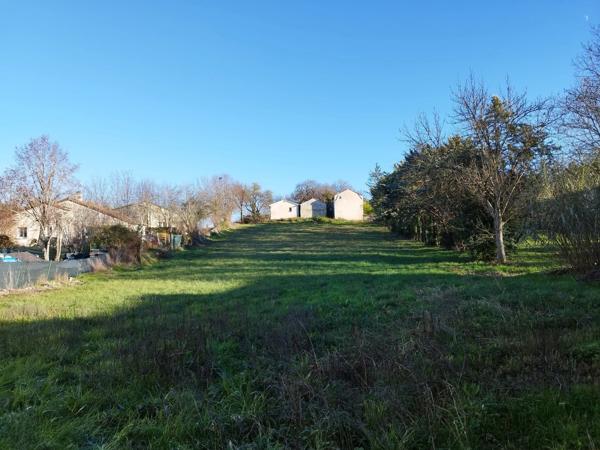 Terrain constructible à Lhospitalet, 15 min de Cahors