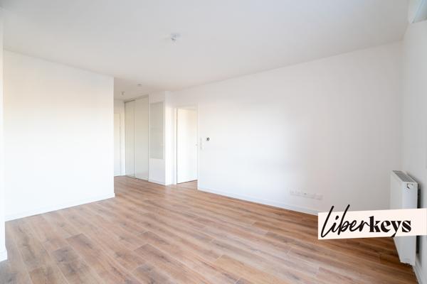 BRUGES - Appartement 2 pièces avec balcon et parking