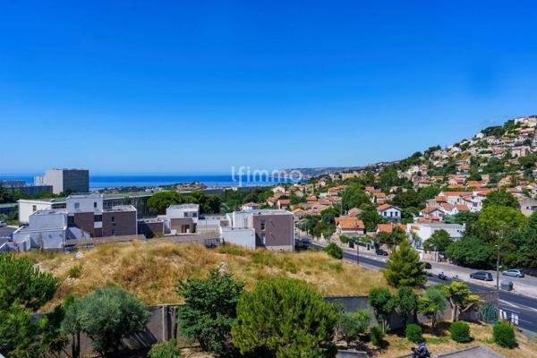 Appartement T3 et terrasse de 87m2 vue mer