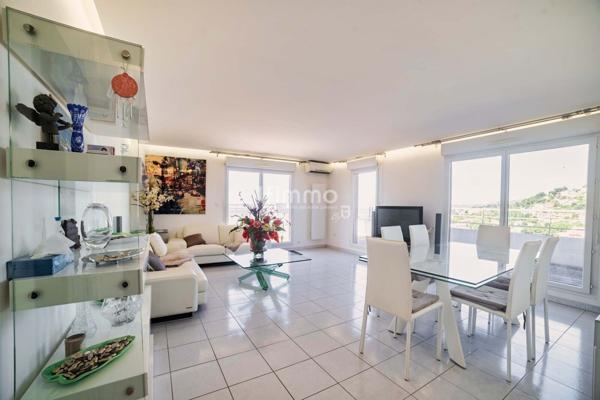 Appartement T3 et terrasse de 87m2 vue mer