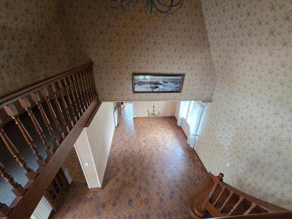 A VENDRE ELEGANTE DEMEURE FAMILIALE AVEC APPARTEMENT INDEPENDANT LOUDEAC (22)