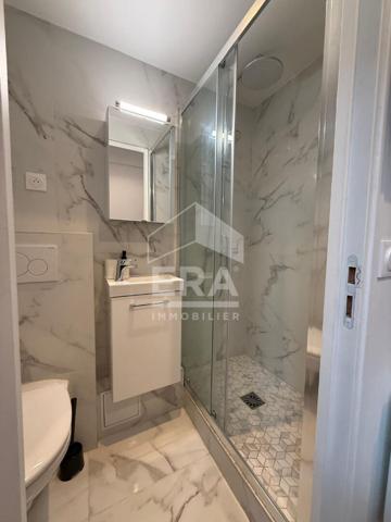 Appartement refait à neuf avec mezzanine - 15,43 m²