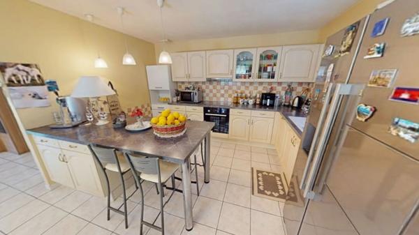 Maison de plain pied, Secteur résidentiel prisé et calme