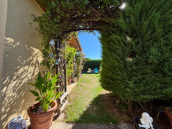 Maison de plain pied, Secteur résidentiel prisé et calme