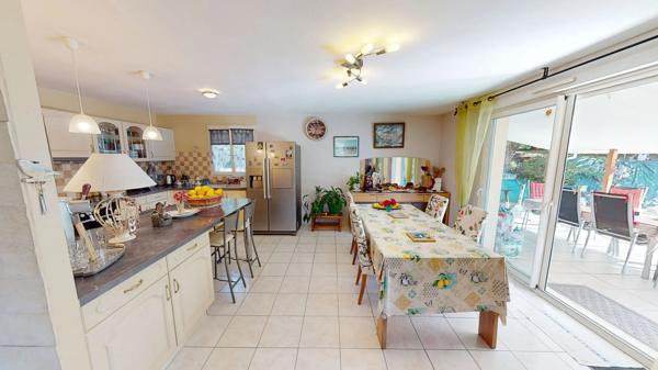 Maison de plain pied, Secteur résidentiel prisé et calme
