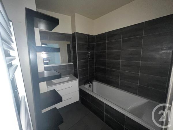 Appartement T3 à vendre  3 pièces - 80,25 m2 ST FONS - 69