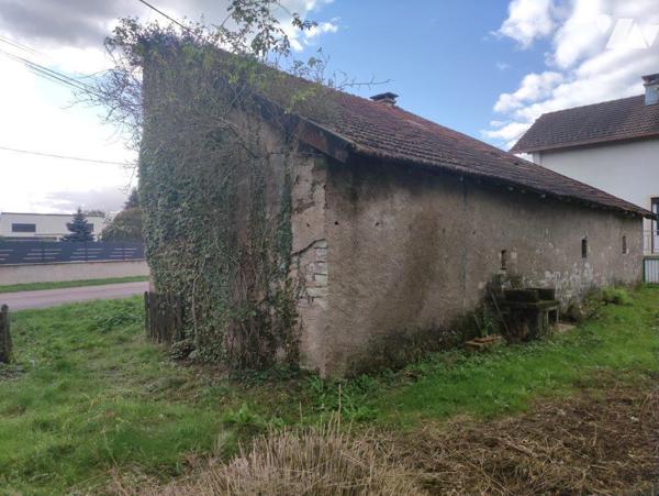 A VENDRE MAISON FERME A RENOVER FROIDECONHE Haute-Saône
Maison de village / ferme à rénover si...