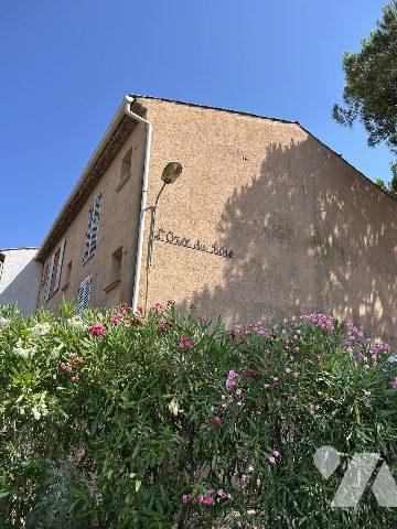 Appartement F2 aves terrasse vendu meublé