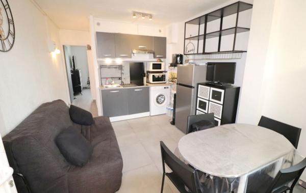 Vente Appartement P2 Charmant T2 Meublé avec Vue rénové(e) Le barcares   
