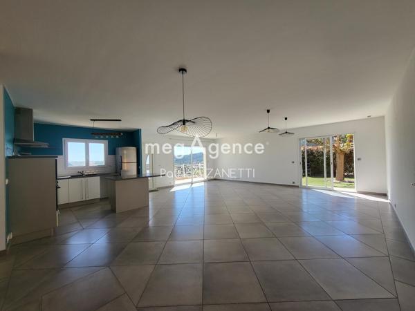 Maison à SAINT-AMBROIX, 30500 - 5 pièces 128m²