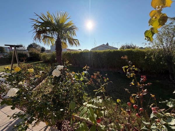 L'AIGUILLON SUR MER (85) QUARTIER RESIDENTIEL VILLA PLAIN PIED GRAND CONFORT AVEC GARAGE SUR 637M² CLOS