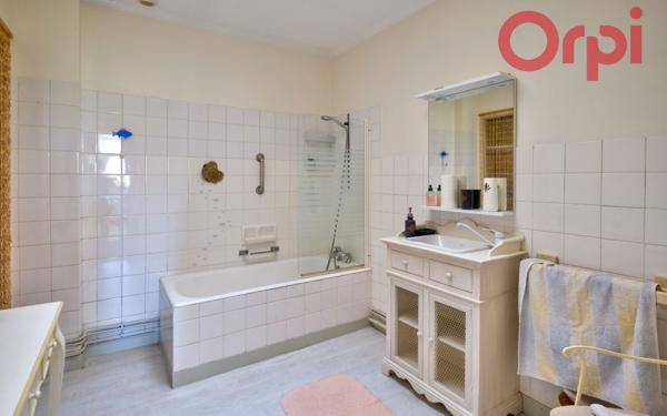 Maison à vendre    6 pièces •  Les Sables-d'Olonne