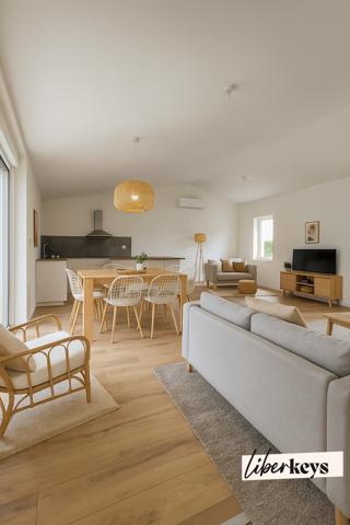 Maison de Village T5  - 179 m2 - Totalement rénovée - Jardin de 270 m2 environ