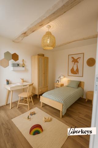 Maison de Village T5  - 179 m2 - Totalement rénovée - Jardin de 270 m2 environ