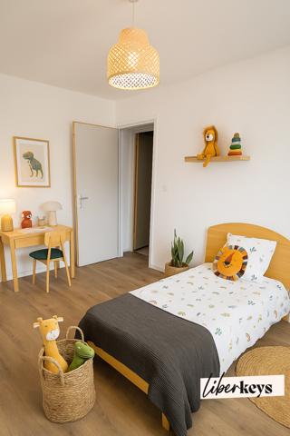 Maison de Village T5  - 179 m2 - Totalement rénovée - Jardin de 270 m2 environ