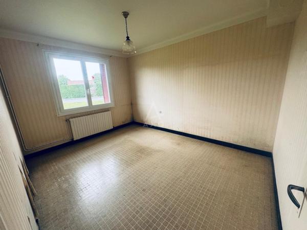 Maison à Dampierre avec petite dépendance