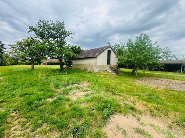 Maison à Dampierre avec petite dépendance