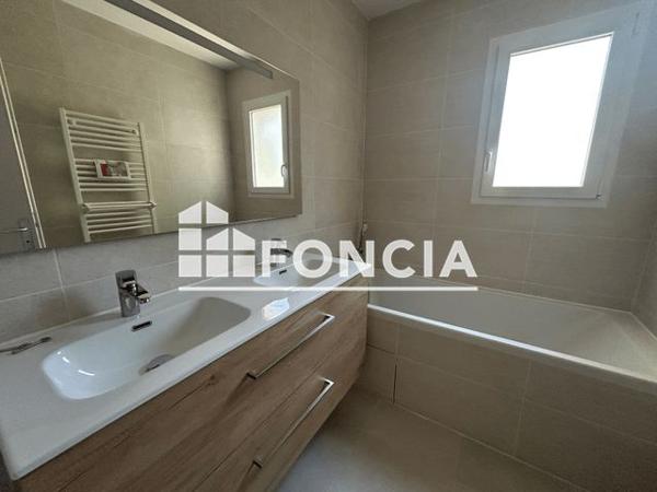 Location Maison 4 pièces 93.41 m² - LIEU DIT LE VILLAGE Cour Et Buis 38122