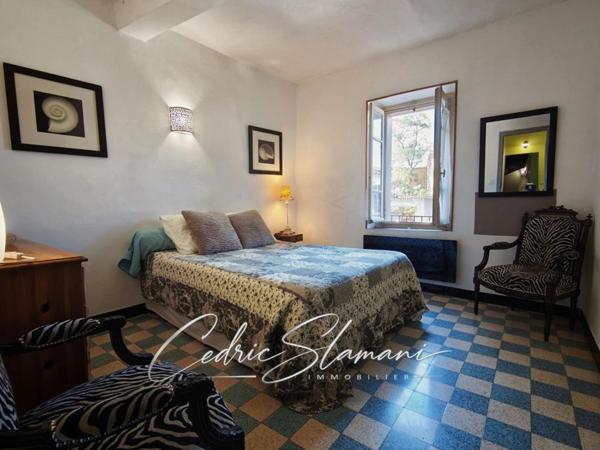 EXCLUSIF  MAISON DE VILLAGE 95 M2, 4 CHAMBRES, 1 BUREAU,  2 SALLE D EAU, 1 CUISINE, 1 SALON