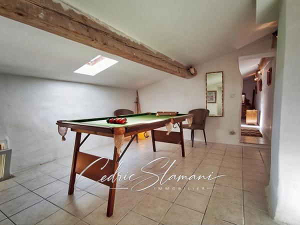 EXCLUSIF  MAISON DE VILLAGE 95 M2, 4 CHAMBRES, 1 BUREAU,  2 SALLE D EAU, 1 CUISINE, 1 SALON