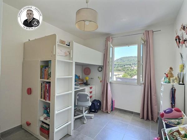 Maison de Type 4 Pièces