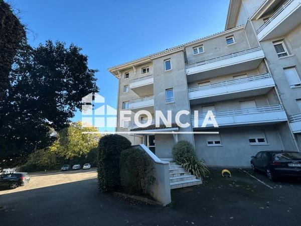 Location Appartement 2 pièces 44.3 m² - 33/35/37 RUE ARMAND DULAMON Mont De Marsan 40000