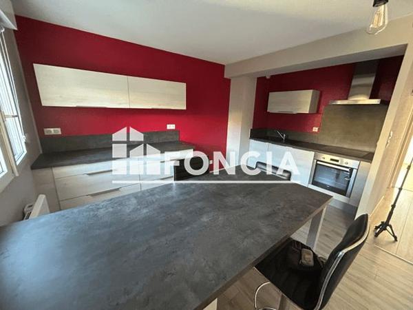 Location Appartement 2 pièces 44.3 m² - 33/35/37 RUE ARMAND DULAMON Mont De Marsan 40000