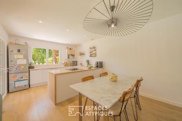 Villa contemporaine dans domaine sécurisé