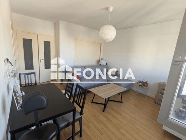 Location Appartement 2 pièces 49.6 m² - 57 RUE BONNABAUD RESIDENCE LE GALLIENI Clermont Ferrand 63000