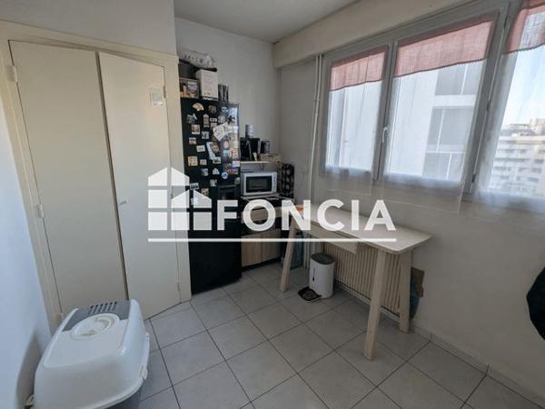 Location Appartement 2 pièces 49.6 m² - 57 RUE BONNABAUD RESIDENCE LE GALLIENI Clermont Ferrand 63000