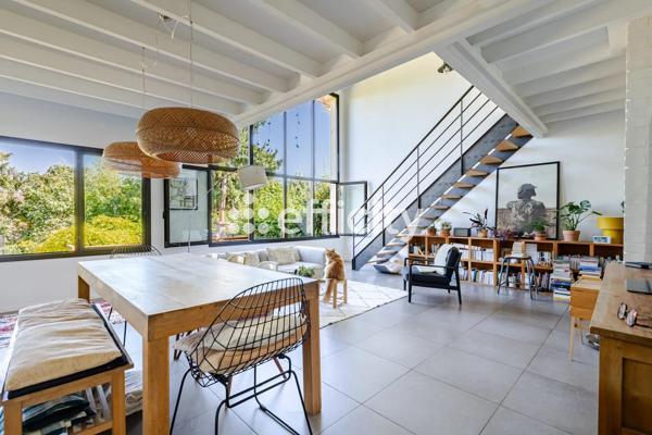 Maison
         8 pièces
        - 232 m² Bien prestige 730 000 € *