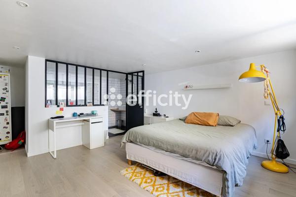 Maison
         8 pièces
        - 232 m² Bien prestige 730 000 € *