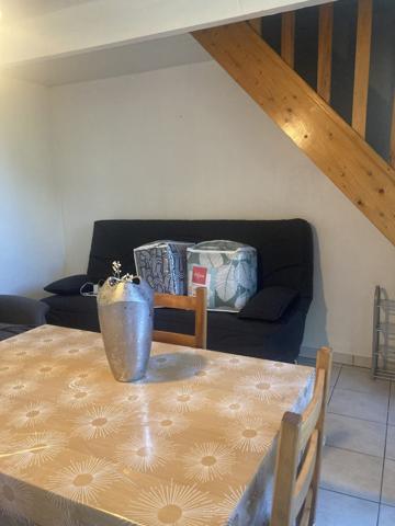 T2 meublé au calme avec cour