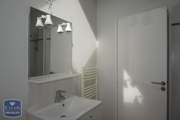 Appartement à louer 3 pièces 64.89m²