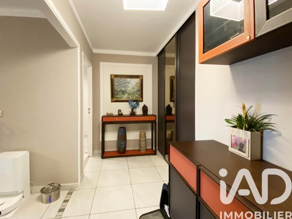 Appartement à vendre 4 pièces 101,37 m² Suresnes