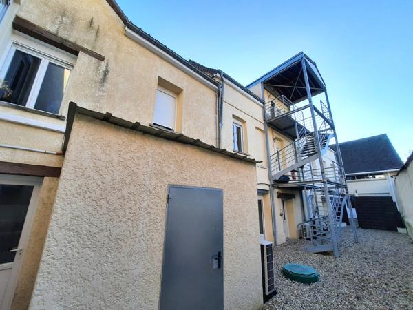 VENTE D'UN IMMEUBLE DE RAPPORT (370 m² - 7 APPARTEMENTS) à LOUVIERS