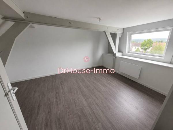 Appartement à louer 4 pièces de 81 m²