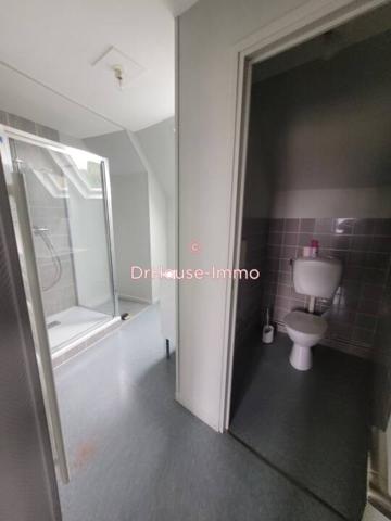 Appartement à louer 4 pièces de 81 m²