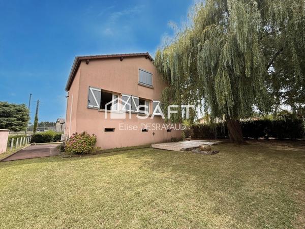 Maison au coeur du Village de Grieges