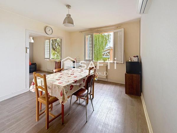 Maison au coeur du Village de Grieges