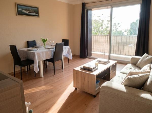 Appartement
         3 pièces
        - 64 m² 180 000 € *