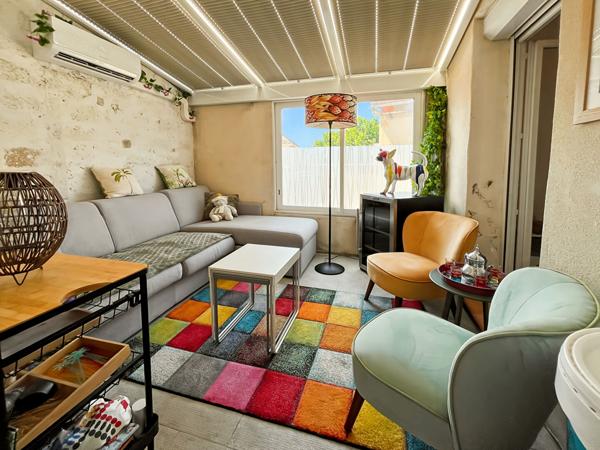 Maison 3 chambres avec cour et loggia