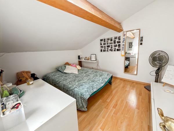 Maison 3 chambres avec cour et loggia