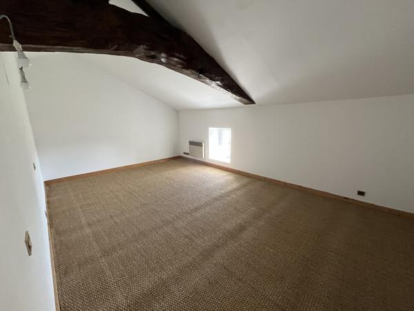 Louzy (79100) REF 95420 Proche Thouars Belle Fermette de 131 m2 sur terrain de 1210 m2