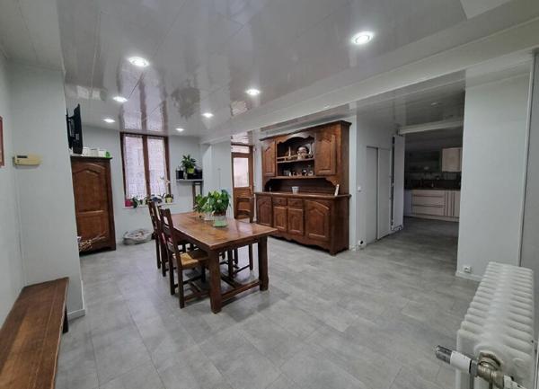 Maison à vendre    6 pièces •  Saâcy-sur-Marne