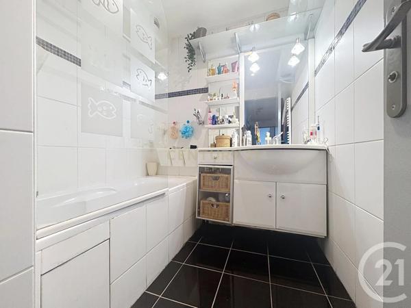 Appartement F3 à vendre  3 pièces - 59,15 m 2   NOISY LE GRAND  - 93