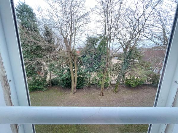 Appartement sans vis-à-vis à vendre 3 pièces FRESNES (94)