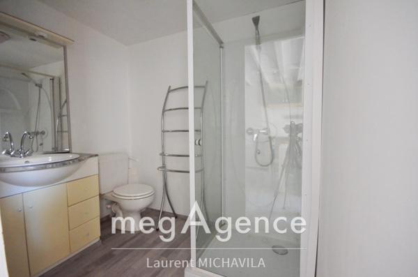 Maison à VILLENEUVE-LES-BEZIERS, 34420 - 14 pièces 247m²