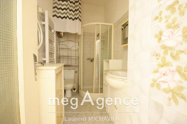 Maison à VILLENEUVE-LES-BEZIERS, 34420 - 14 pièces 247m²