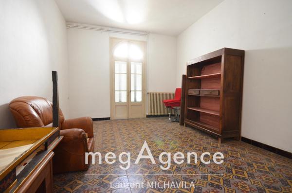 Maison à VILLENEUVE-LES-BEZIERS, 34420 - 14 pièces 247m²